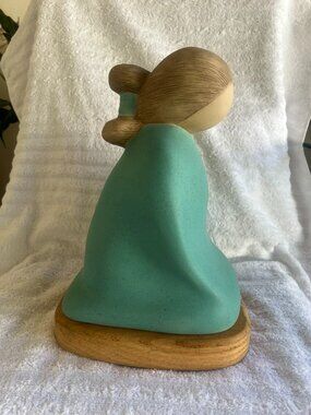 Jack Black Authentic Navajo Pottery statue “Kneeling Woman” Perfect Condition